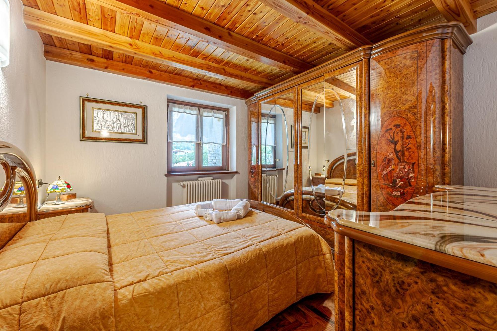 Casa Beatrice - Wifi, Parcheggio E Vista Montagna - Cour 0231 Daire Courmayeur Dış mekan fotoğraf